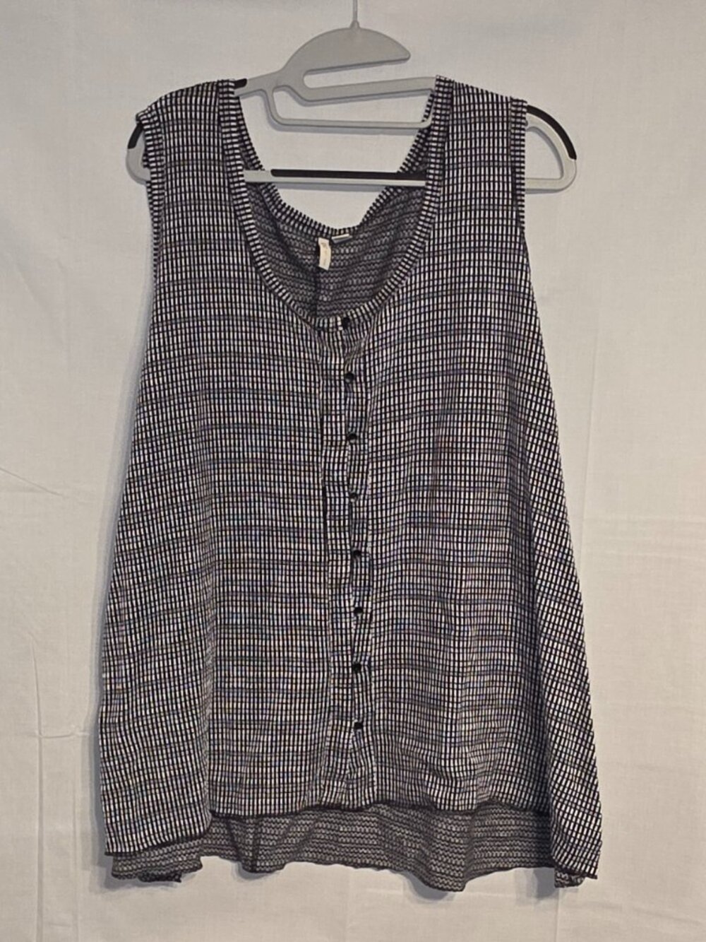 CATO Est 1846 Black White Checkered Tank Top Plus Sz 22W Distressed Gingham